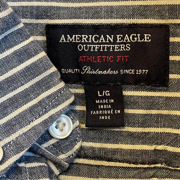 Men’s American Eagle button down shirt in a size large athletic fit. - Picture 2 of 4